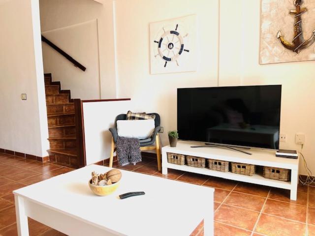 Apartamentos Vista Marina - El Medano Dış mekan fotoğraf