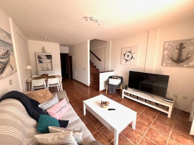 Apartamentos Vista Marina - El Medano Dış mekan fotoğraf